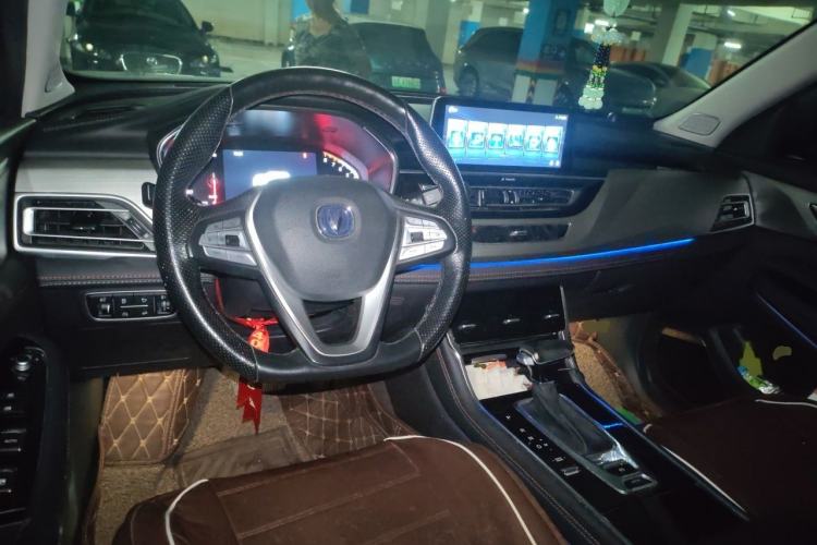 Used CHANGAN CS75 2018 280T Automatic Yazi Model China V Standard Center Console