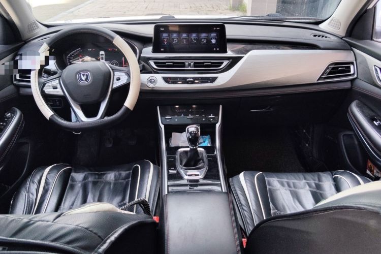 Used CHANGAN CS75 2018 280T Manual Elite Version China V Standard Center Console