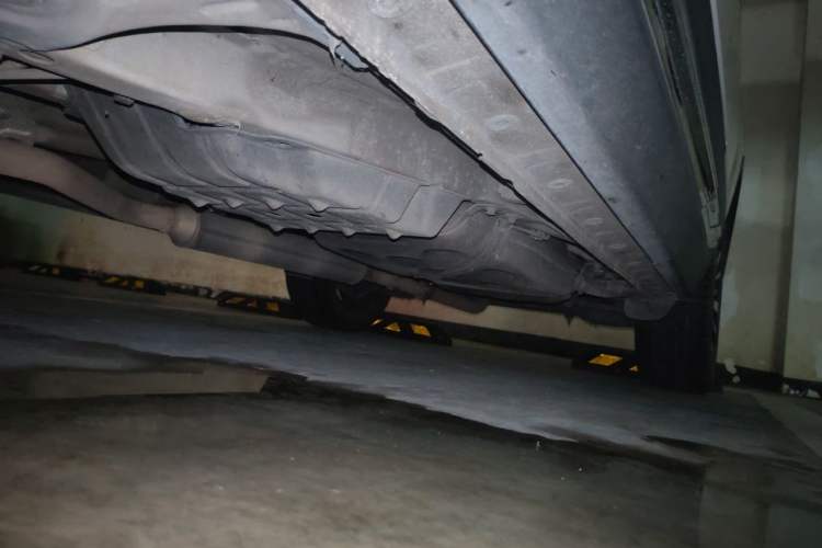 Used CHANGAN CS75 2018 280T Automatic Yazi Model China V Standard Chassis Front Left