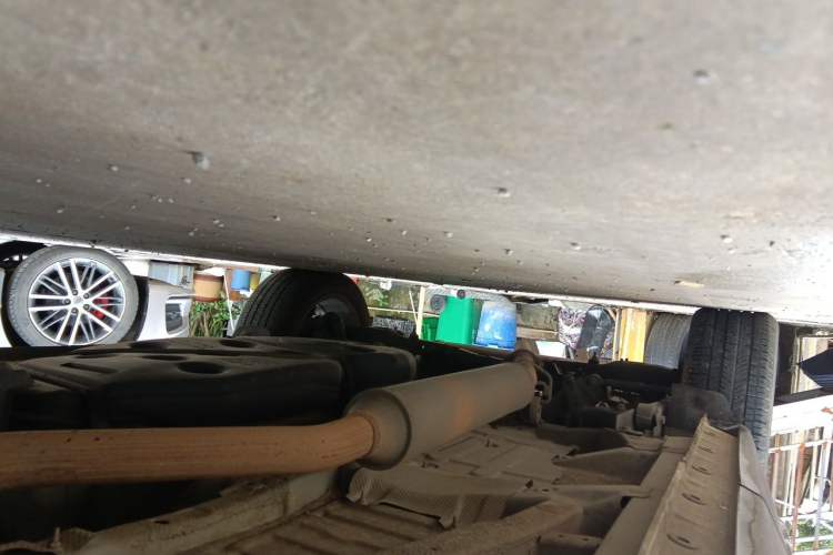 Used CHANGAN CS75 2018 280T Automatic Yazi Model China V Standard Chassis Front Right