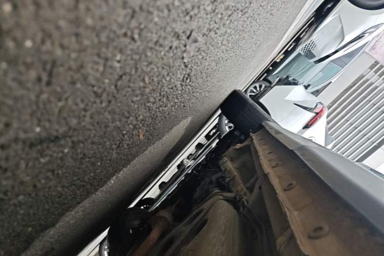 Used CHANGAN CS75 2018 280T Automatic Smart Edition China V-standard Chassis Rear Left