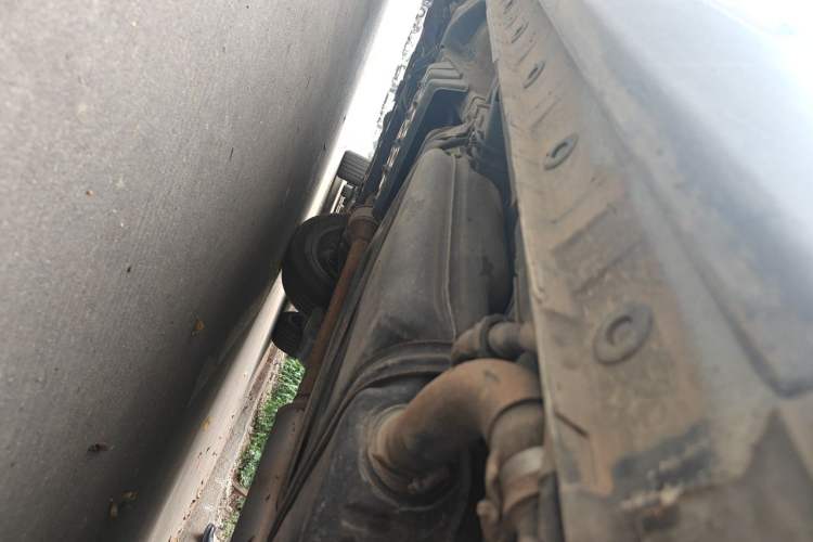 Used CHANGAN CS75 2018 280T Automatic Smart Edition China V-standard Chassis Rear Left