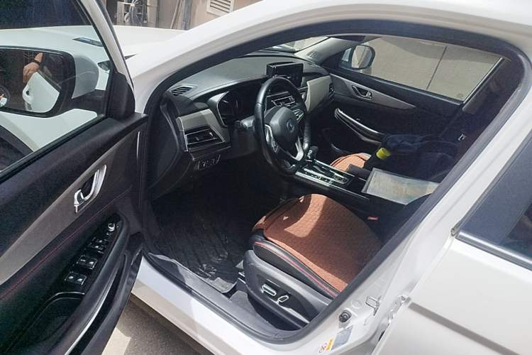 Used CHANGAN CS75 2018 280T Automatic Smart Edition China V-standard Driver Seat