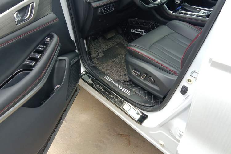 Used CHANGAN CS75 2018 280T Automatic Yazi Model China V Standard Driver Seat