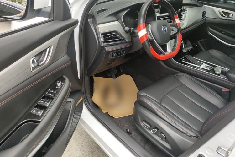 Used CHANGAN CS75 2018 280T Automatic Yazi Model China V Standard Driver Seat