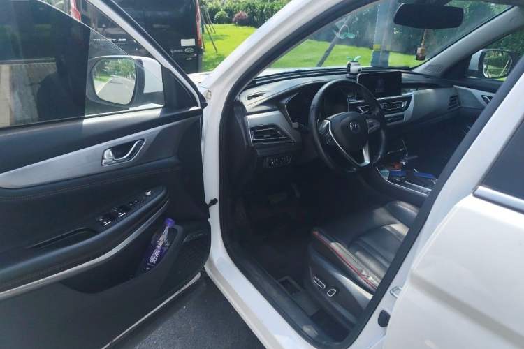 Used CHANGAN CS75 2018 280T Automatic Smart Edition China V-standard Driver Seat