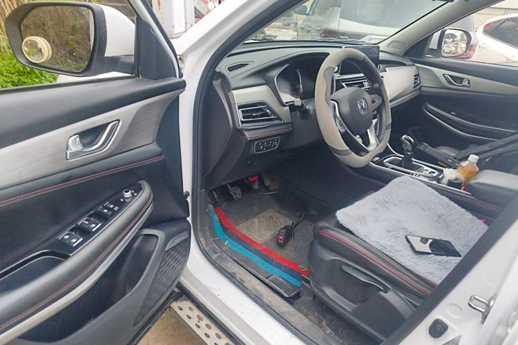 Used CHANGAN CS75 2018 280T Manual Elite Version China V Standard Driver Seat