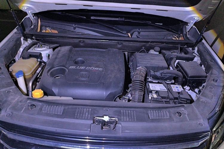 Used CHANGAN CS75 2018 280T Automatic Smart Edition China V-standard Engine Bay
