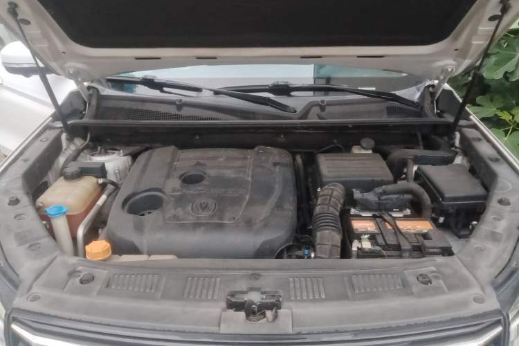 Used CHANGAN CS75 2018 280T Automatic Smart Model China V Standard Engine Bay