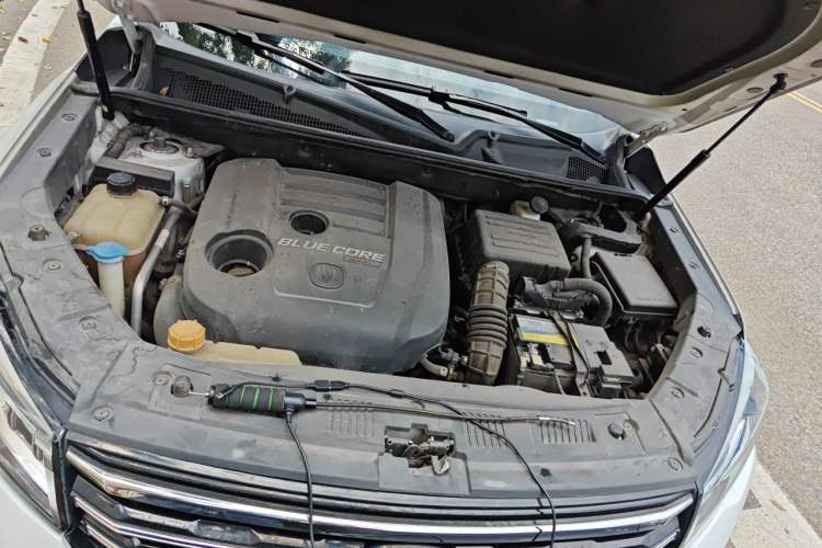 Used CHANGAN CS75 2018 280T Manual Elite Version China V Standard Engine Bay