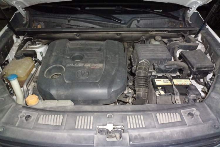 Used CHANGAN CS75 2018 280T Automatic Smart Model China V Standard Engine Bay