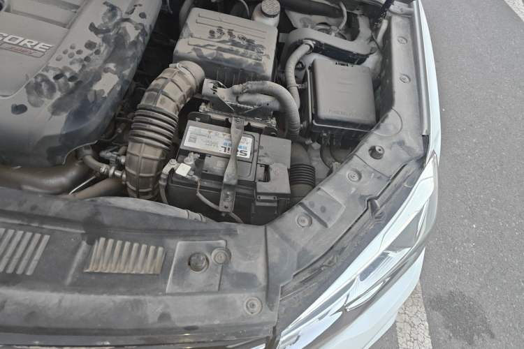 Used CHANGAN CS75 2018 280T Automatic Smart Edition China V-standard Engine Bay Left