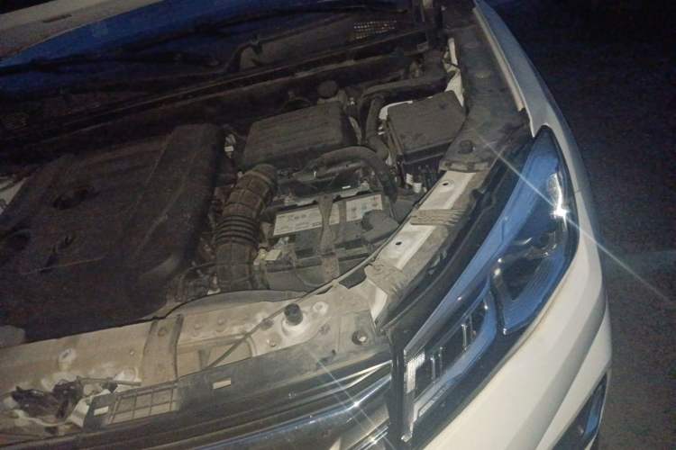 Used CHANGAN CS75 2018 280T Manual Elite Version China V Standard Engine Bay Left