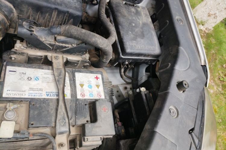 Used CHANGAN CS75 2018 280T Automatic Smart Edition China V-standard Engine Bay Left