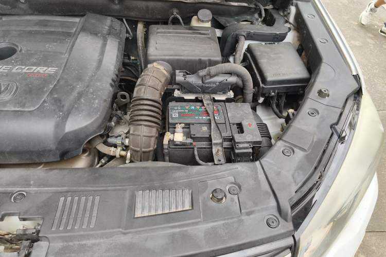 Used CHANGAN CS75 2018 280T Automatic Smart Edition China V-standard Engine Bay Left