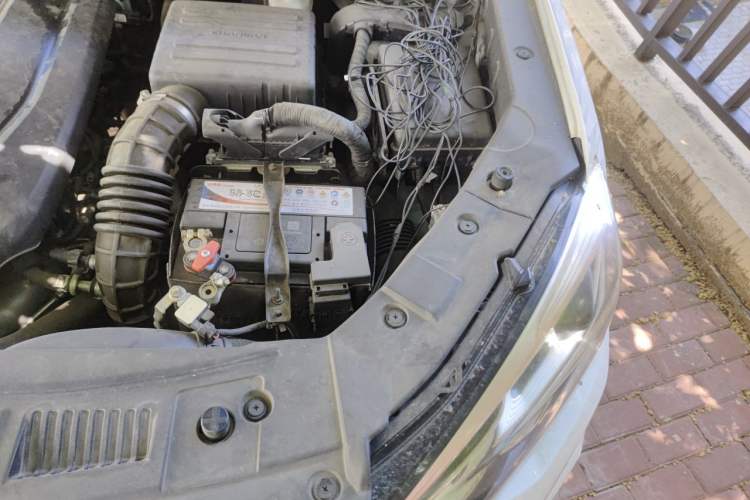 Used CHANGAN CS75 2018 280T Automatic Smart Edition China V-standard Engine Bay Left