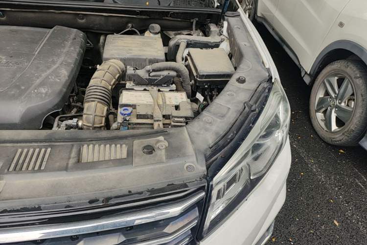 Used CHANGAN CS75 2018 280T Automatic Smart Edition China V-standard Engine Bay Left