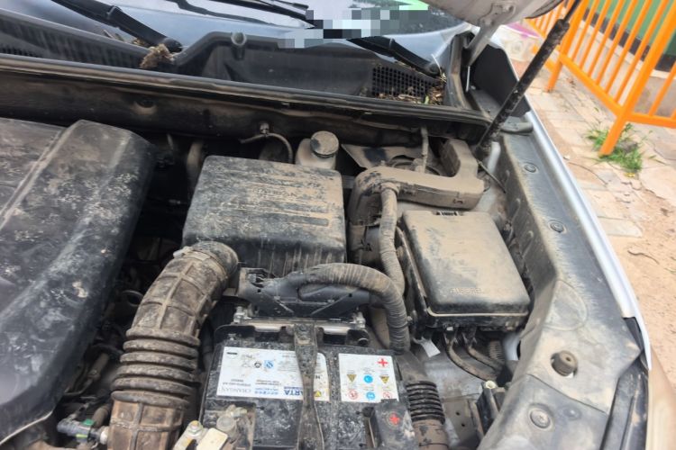 Used CHANGAN CS75 2018 280T Automatic Smart Edition China V-standard Engine Bay Left
