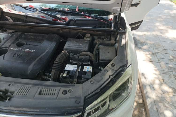Used CHANGAN CS75 2018 280T Automatic Yazi Model China V Standard Engine Bay Left