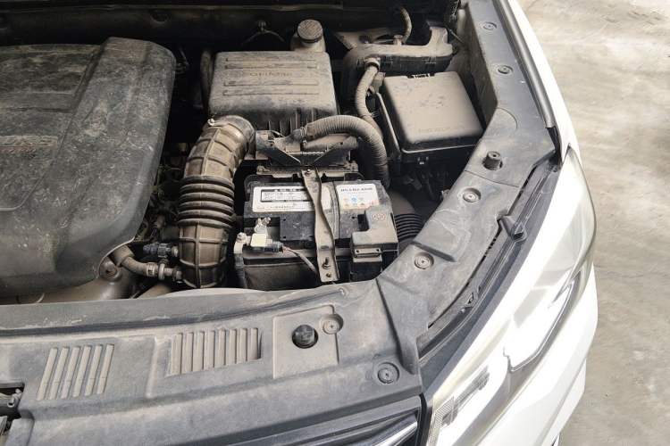 Used CHANGAN CS75 2018 280T Automatic Smart Edition China V-standard Engine Bay Left