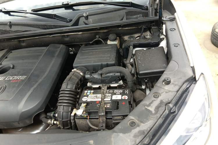 Used CHANGAN CS75 2018 280T Automatic Yazi Model China V Standard Engine Bay Left