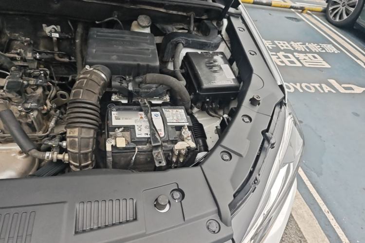 Used CHANGAN CS75 2018 280T Automatic Smart Edition China V-standard Engine Bay Left