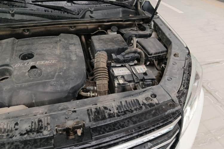 Used CHANGAN CS75 2018 280T Automatic Smart Edition China V-standard Engine Bay Left