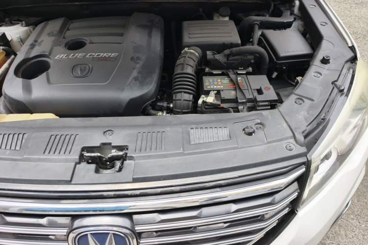 Used CHANGAN CS75 2018 280T Automatic Smart Edition China V-standard Engine Bay Left