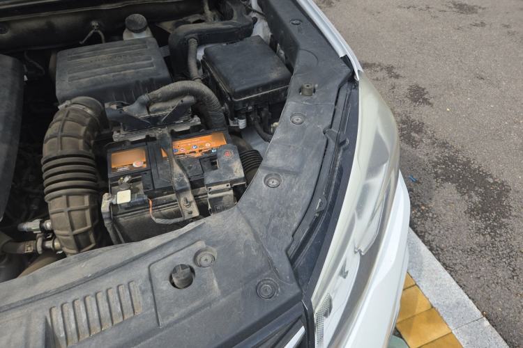Used CHANGAN CS75 2018 280T Automatic Smart Edition China V-standard Engine Bay Left
