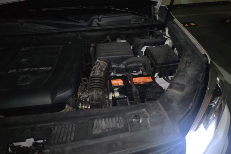 Used CHANGAN CS75 2018 280T Automatic Yazi Model China V Standard Engine Bay Left
