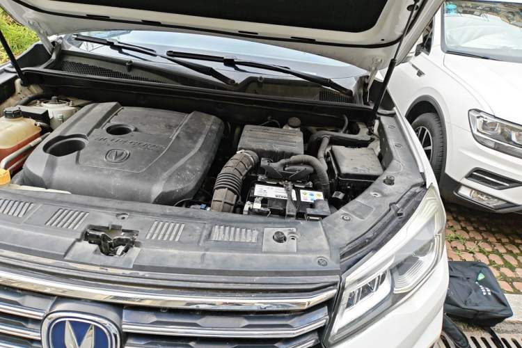 Used CHANGAN CS75 2018 280T Automatic Smart Edition China V-standard Engine Bay Left