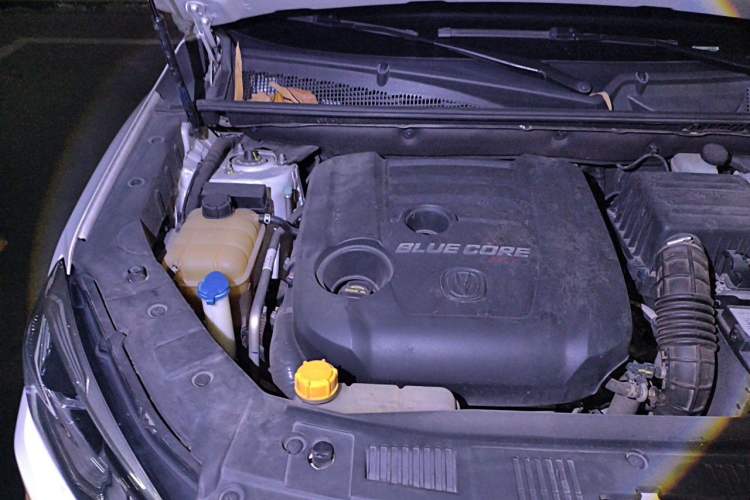 Used CHANGAN CS75 2018 280T Automatic Smart Edition China V-standard Engine Bay Right