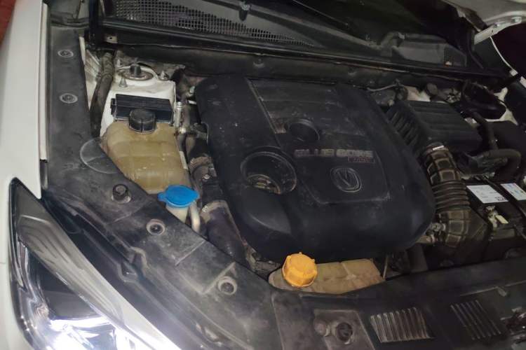 Used CHANGAN CS75 2018 280T Automatic Smart Edition China V-standard Engine Bay Right