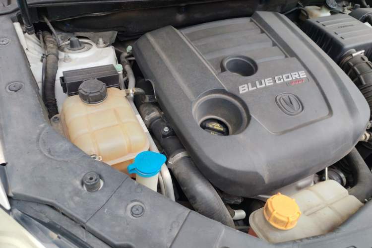 Used CHANGAN CS75 2018 280T Automatic Yazi Model China V Standard Engine Bay Right