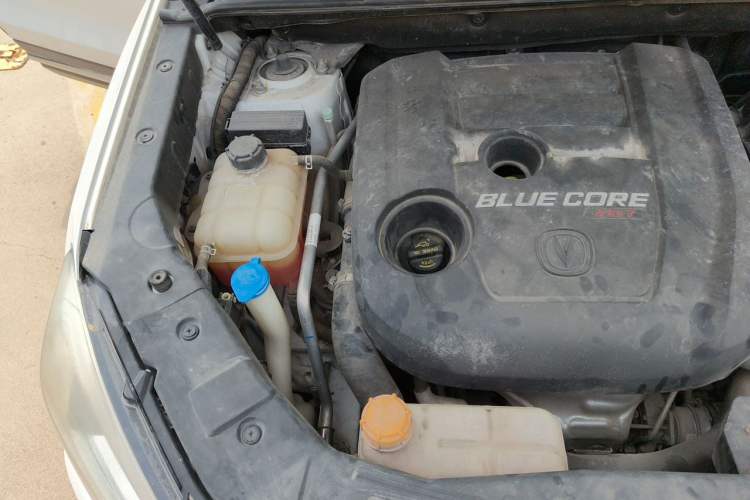 Used CHANGAN CS75 2018 280T Automatic Smart Edition China V-standard Engine Bay Right