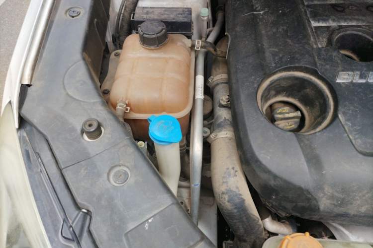 Used CHANGAN CS75 2018 280T Automatic Smart Edition China V-standard Engine Bay Right
