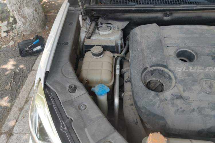Used CHANGAN CS75 2018 280T Automatic Smart Edition China V Standard Engine Bay Right