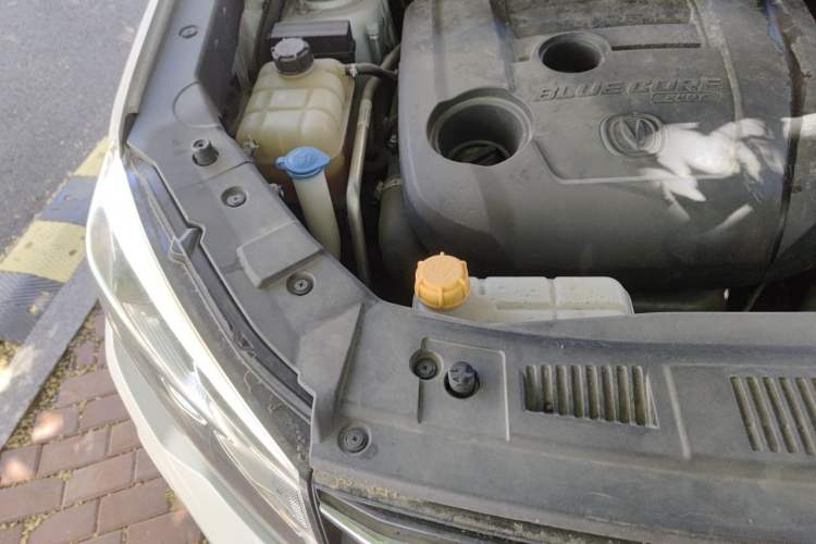 Used CHANGAN CS75 2018 280T Automatic Smart Edition China V-standard Engine Bay Right