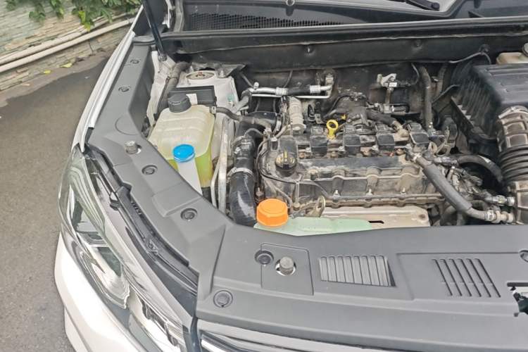 Used CHANGAN CS75 2018 280T Automatic Smart Edition China V-standard Engine Bay Right