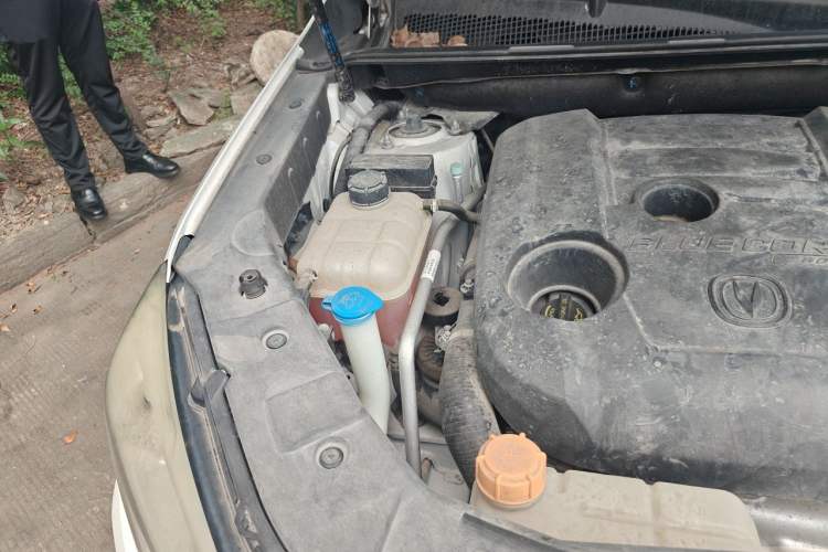 Used CHANGAN CS75 2018 280T Automatic Smart Edition China V-standard Engine Bay Right