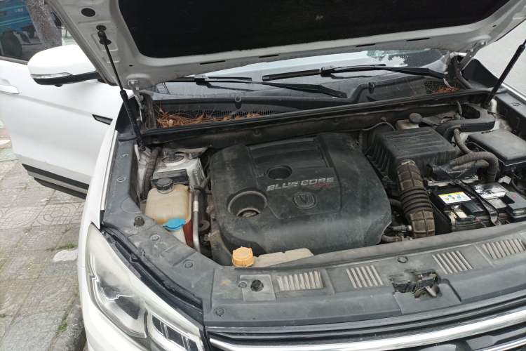 Used CHANGAN CS75 2018 280T Automatic Smart Edition China V-standard Engine Bay Right