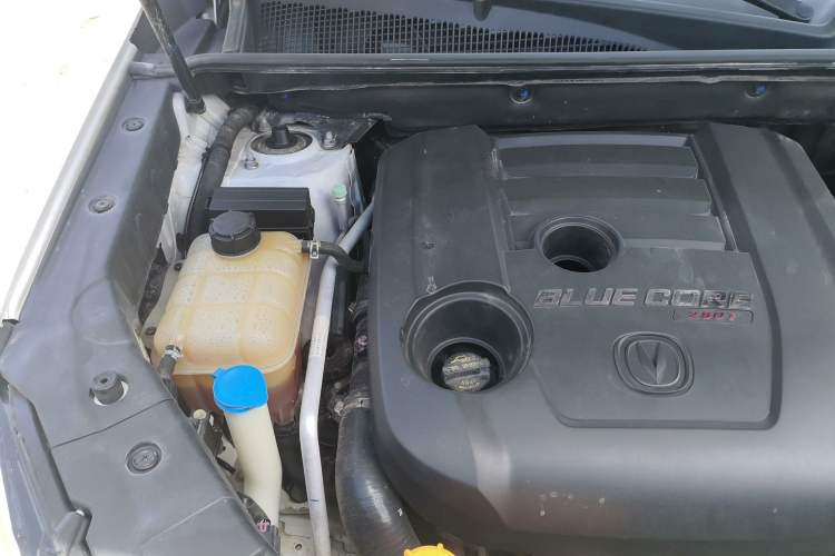 Used CHANGAN CS75 2018 280T Automatic Smart Edition China V-standard Engine Bay Right