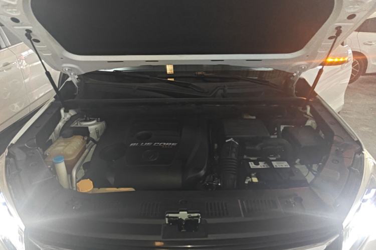 Used CHANGAN CS75 2018 280T Automatic Smart Edition China V-standard Engine Bay