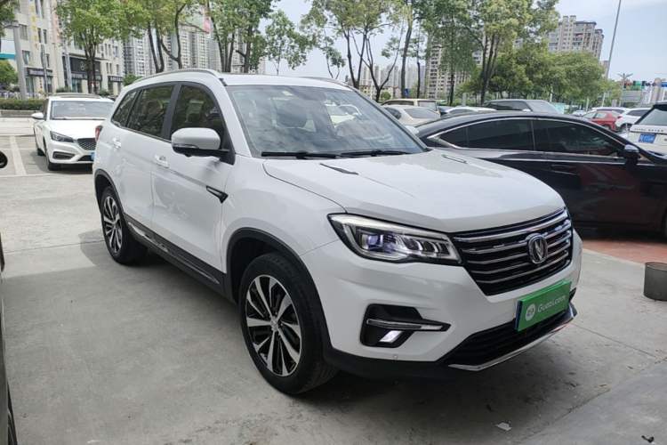 Used CHANGAN CS75 2018 280T Automatic Yazi Model China V Standard Front Right 45 Deg