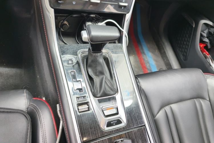 Used CHANGAN CS75 2018 280T Automatic Smart Edition China V-standard Gear Lever
