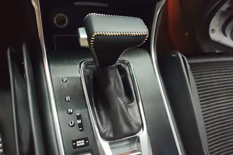 Used CHANGAN CS75 2018 280T Automatic Yazi Model China V Standard Gear Lever
