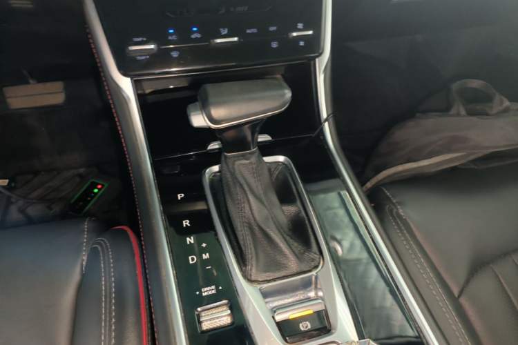 Used CHANGAN CS75 2018 280T Automatic Smart Edition China V Standard Gear Lever