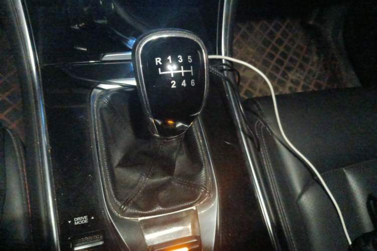 Used CHANGAN CS75 2018 280T Manual Elite Version China V Standard Gear Lever
