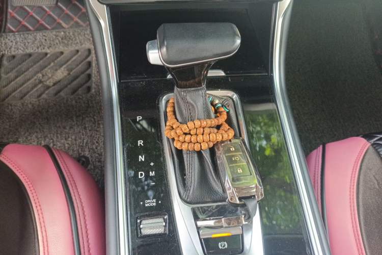Used CHANGAN CS75 2018 280T Automatic Smart Edition China V-standard Gear Lever