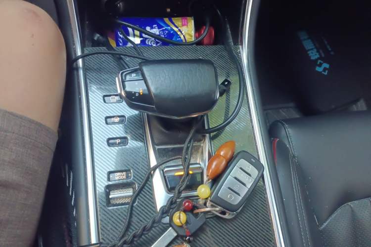 Used CHANGAN CS75 2018 280T Automatic Smart Model China V Standard Gear Lever